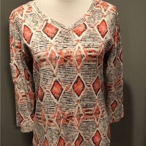 fresh produce White & Coral Geometric V-Neck Tunic